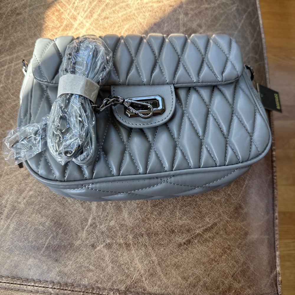 Badgley Mischa NWT Gray Crossbody - Picture 2 of 3